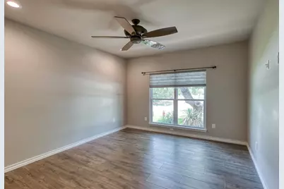 301 Sun Ray, Horseshoe Bay, TX 78657 - Photo 15