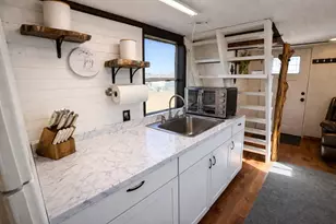 510 Valley St, Kingsland, TX 78639 - Photo 5