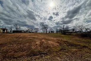 510 Valley St, Kingsland, TX 78639 - Photo 11