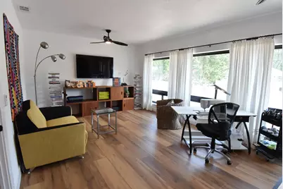 206 E Wallace Street, Llano, TX 78643 - Photo 17