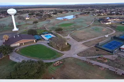 210 Meadowlakes Drive, Meadowlakes, TX 78654 - Photo 27