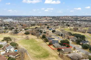 210 Meadowlakes Dr, Meadowlakes, TX 78654 - Photo 23