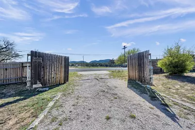 4521 River Oaks Drive, Kingsland, TX 78639 - Photo 29