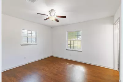 142 Lakeshore Dr, Horseshoe Bay, TX 78657 - Photo 13