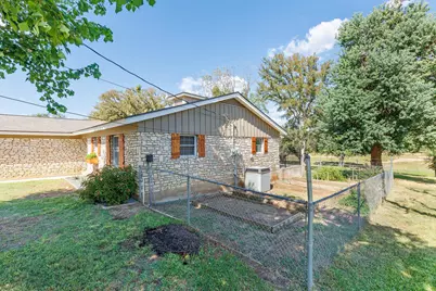 142 Lakeshore Dr, Horseshoe Bay, TX 78657 - Photo 19