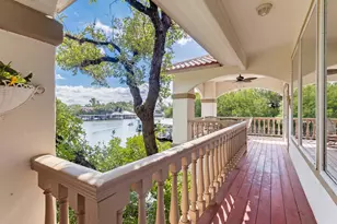 327 Elm Lodge Dr, Kingsland, TX 78639 - Photo 3