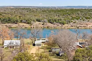 3721 Lakeview Dr, Cottonwood Shores, TX 78657 - Photo 1