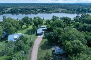 3721 Lakeview Dr, Cottonwood Shores, TX 78657 - Photo 1
