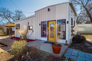 128 E Castlewood Dr, Granite Shoals, TX 78654 - Photo 1