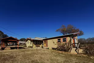 600 W Railway St, Lometa, TX 76853 - Photo 17