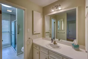 101 W Bluebonnet Rd, Horseshoe Bay, TX 78657 - Photo 11