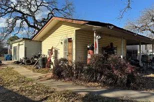 212 E Castleberry Dr, Granite Shoals, TX 78654 - Photo 9