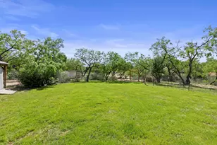 813 Airway St, Kingsland, TX 78639 - Photo 23