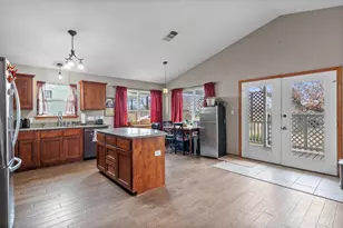 813 Airway St, Kingsland, TX 78639 - Photo 7