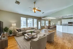 2804 Oak Ridge Dr, Horseshoe Bay, TX 78657 - Photo 7