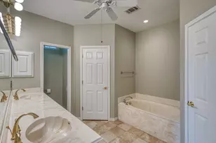 2804 Oak Ridge Dr, Horseshoe Bay, TX 78657 - Photo 15