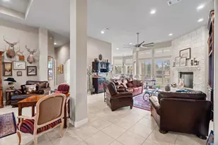 203 Cir Oaks Dr, Burnet, TX 78611 - Photo 7