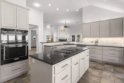 104 San Saba, Horseshoe Bay, TX 78657 - Photo 11