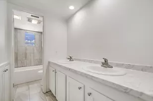 108 Lachite C-290, Horseshoe Bay, TX 78657 - Photo 11