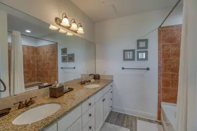 96 Island Dr #32, Horseshoe Bay, TX 78657 - Photo 13