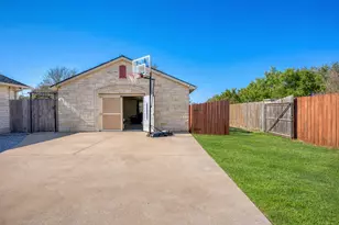 313 Polo Pony, Liberty Hill, TX 78642 - Photo 3