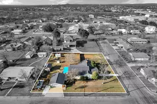 909 Flag St, Llano, TX 78643 - Photo 29