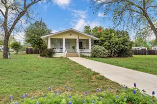 909 Flag St, Llano, TX 78643 - Photo 1