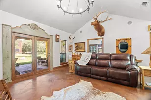 102 Camm Lary Cir, Burnet, TX 78611 - Photo 5