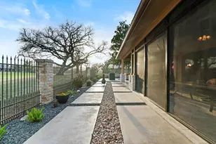 108 Eagle, Horseshoe Bay, TX 78657 - Photo 27