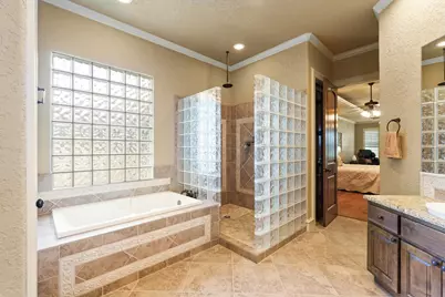 108 Eagle, Horseshoe Bay, TX 78657 - Photo 15