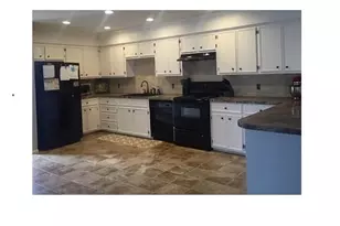 300 B Main St, Marble Falls, TX 78654 - Photo 3