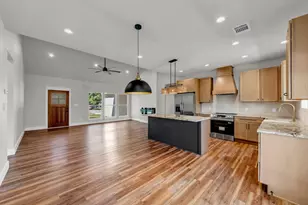 160 Stonecastle Dr, Granite Shoals, TX 78654 - Photo 5
