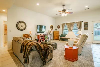 141 Marion, Meadowlakes, TX 78654 - Photo 9