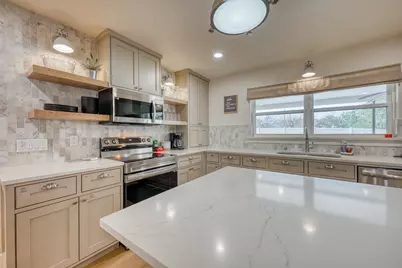 1002 Granite Drive, Granite Shoals, TX 78654 - Photo 7