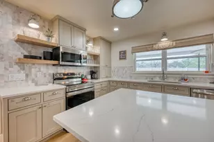 1002 Granite Dr, Granite Shoals, TX 78654 - Photo 7