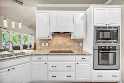 601 Sombrero, Horseshoe Bay, TX 78657 - Photo 9