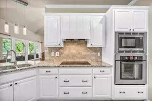 601 Sombrero, Horseshoe Bay, TX 78657 - Photo 9