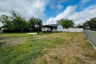 555 Live Oak Dr, Bertram, TX 78605 - Photo 13