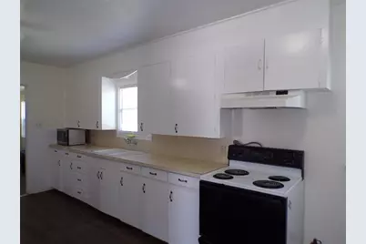 1503 N Water, Burnet, TX 78611 - Photo 3