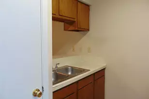 1112 9th St, Marble Falls, TX 78654 - Photo 3