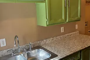 800 S Vanderveer, Burnet, TX 78611 - Photo 11