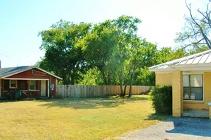 800 S Vanderveer, Burnet, TX 78611 - Photo 25