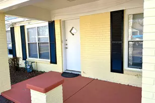 800 S Vanderveer, Burnet, TX 78611 - Photo 3