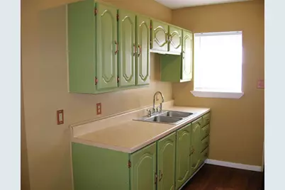 800 S Vanderveer, Burnet, TX 78611 - Photo 7