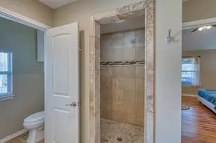 109 Pecan Orchard Ln, Marble Falls, TX 78654 - Photo 17