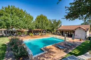 300 Tuscan Dr, Horseshoe Bay, TX 78657 - Photo 29