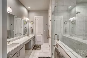 300 Tuscan Dr, Horseshoe Bay, TX 78657 - Photo 21