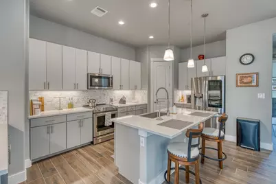 300 Tuscan Dr, Horseshoe Bay, TX 78657 - Photo 7