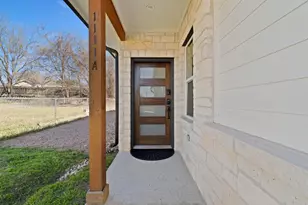 1111 A Cedar Dr, Marble Falls, TX 78654 - Photo 3