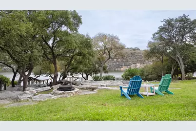 1204 Los Escondidos Street, Marble Falls, TX 78654 - Photo 7